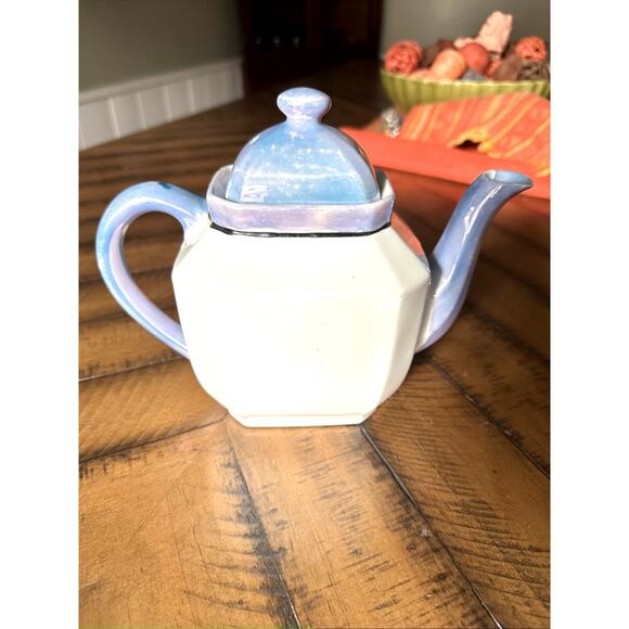 Floral Lusterware Tea Pot Made In Japan - Picture 3 of 6